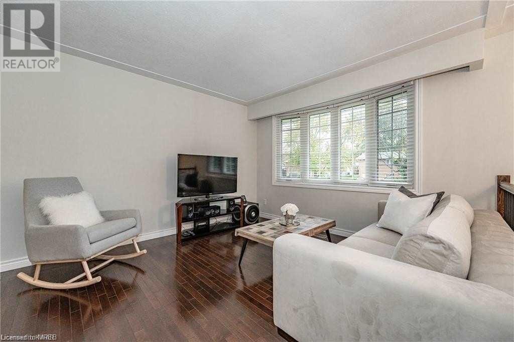 604 GLEN FORREST Boulevard Unit# UPPER