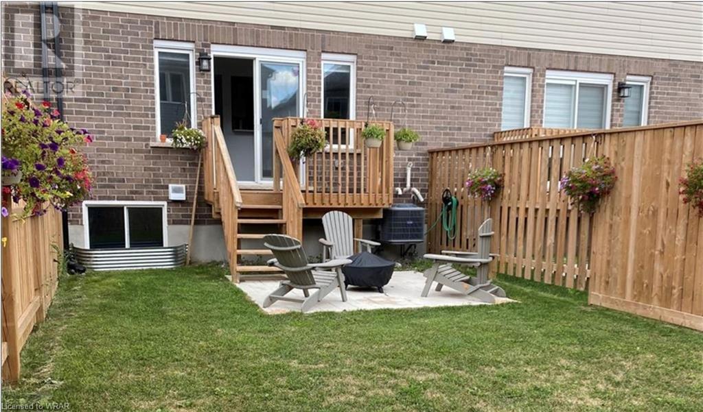32 BAWCUTT Crescent