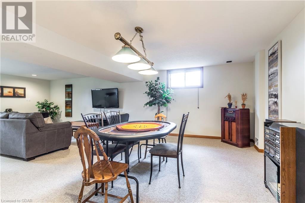 124 PHEASANT RUN Drive