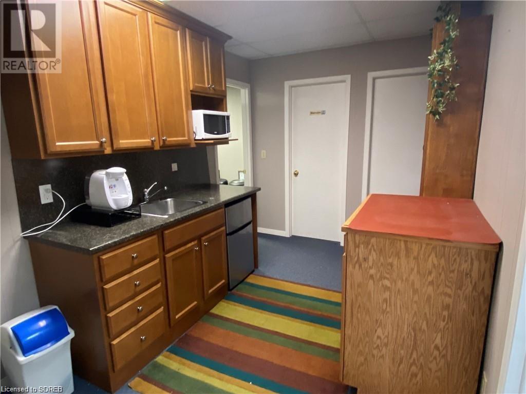 191 QUEENSWAY W Unit# Lower Front