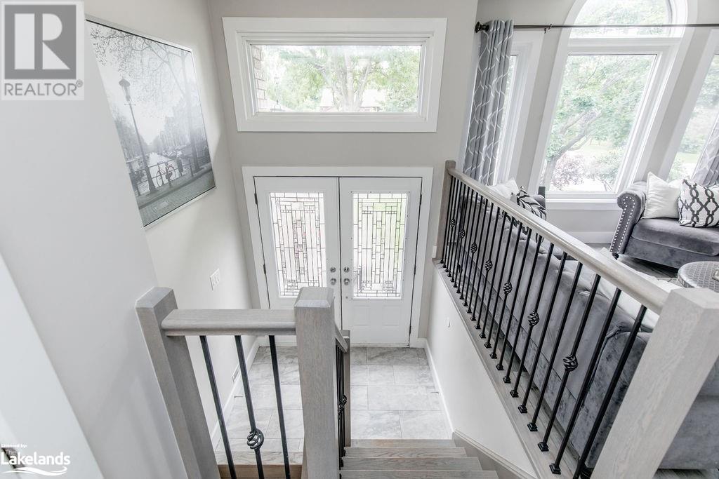 1 TIMBERLAND Crescent