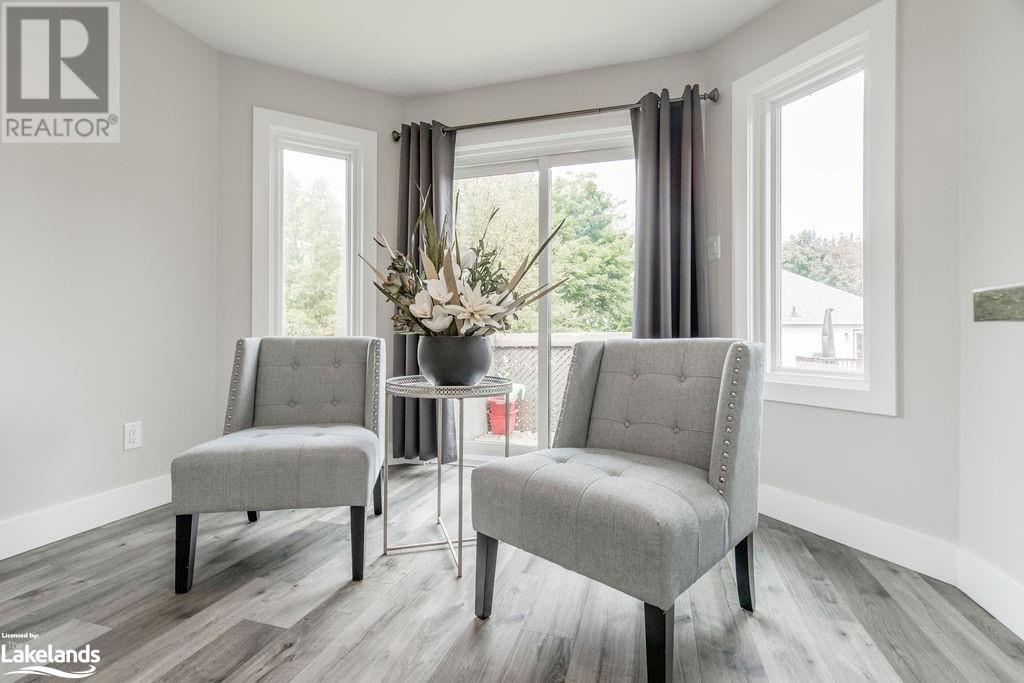 1 TIMBERLAND Crescent