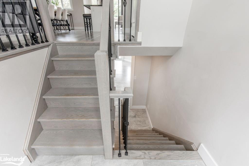 1 TIMBERLAND Crescent