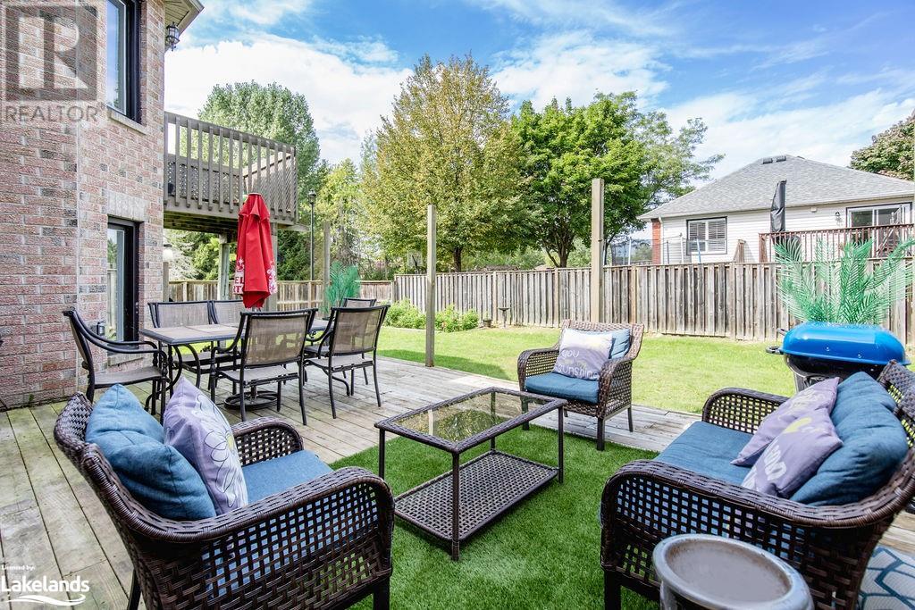 1 TIMBERLAND Crescent