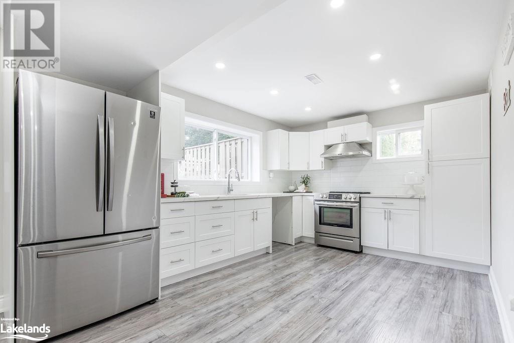 1 TIMBERLAND Crescent