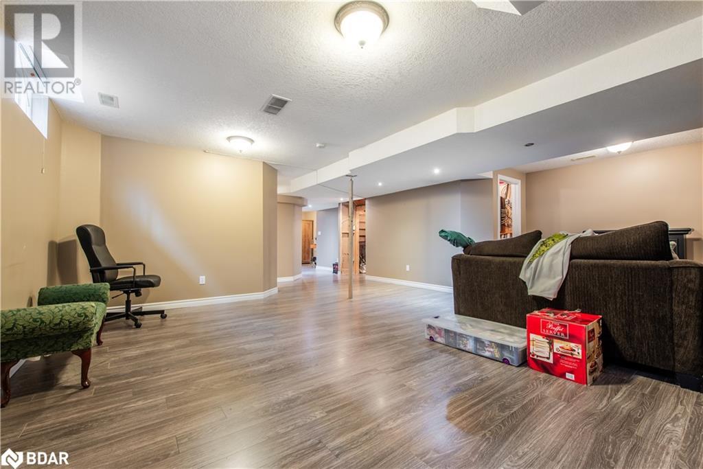 24 PETTITT Drive