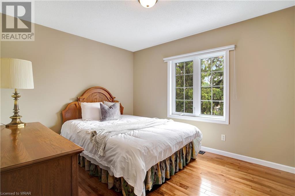 387 STRAWBERRY Crescent