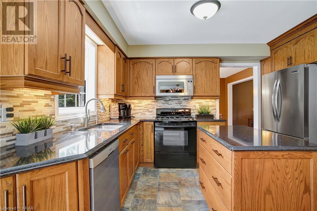 387 STRAWBERRY Crescent