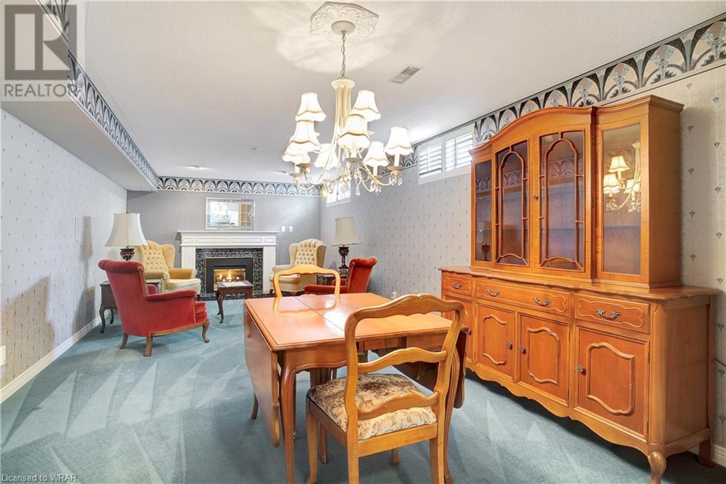 387 STRAWBERRY Crescent