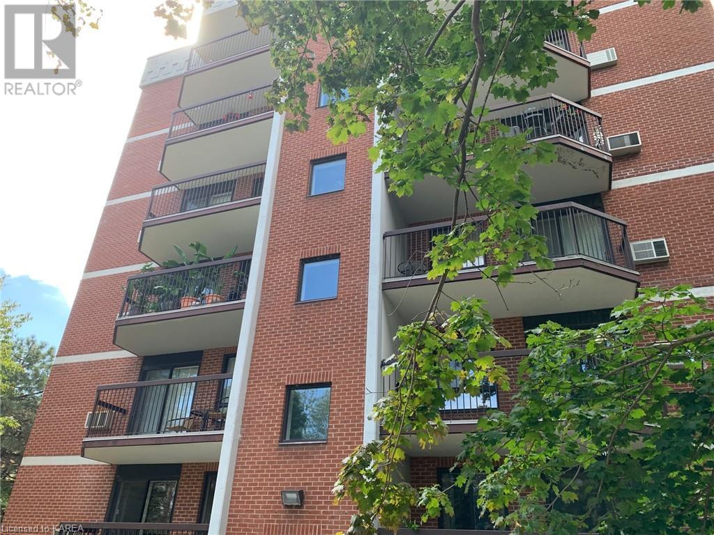 14 GREENVIEW Drive Unit# 403