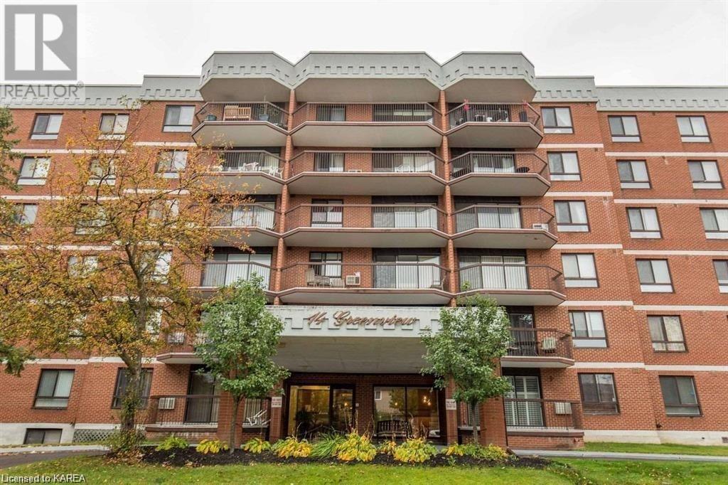 14 GREENVIEW Drive Unit# 403