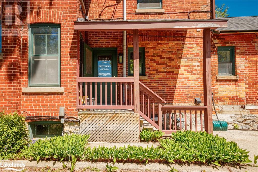 637 HURONTARIO Street Unit# 201/202, 203