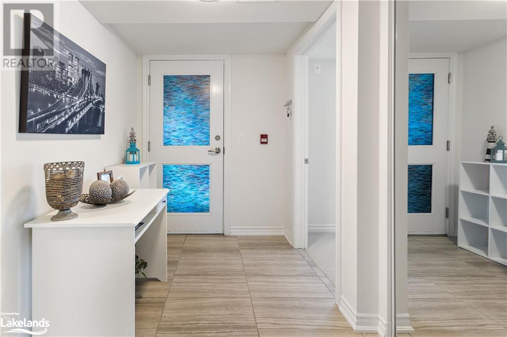 4 ANCHORAGE Crescent Unit# 101