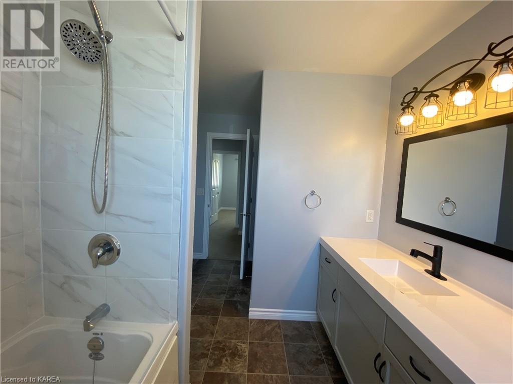 32 KARLEE Court