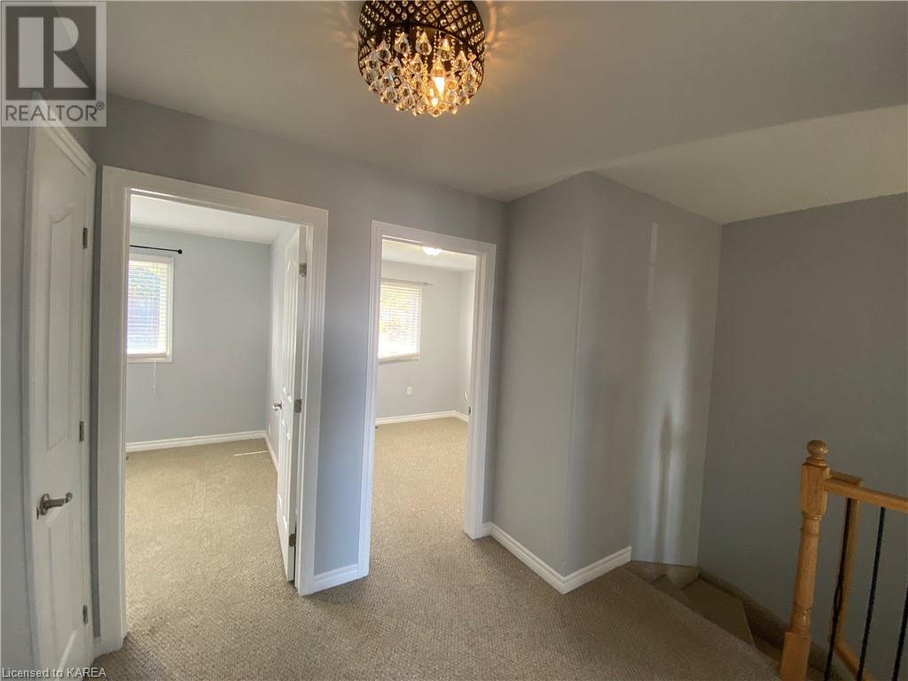 32 KARLEE Court