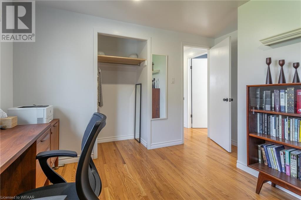 903 SUNSET Boulevard