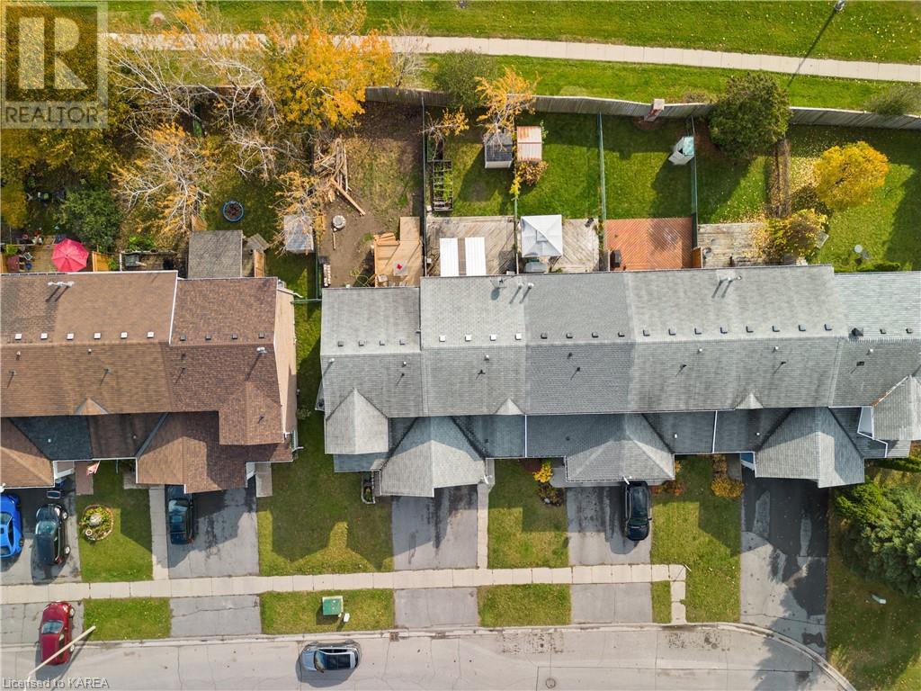 307 VANGUARD Court