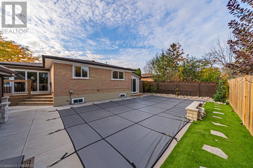 57 PENNINGTON Crescent
