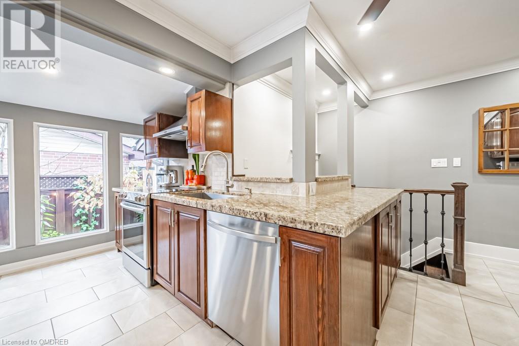 57 PENNINGTON Crescent