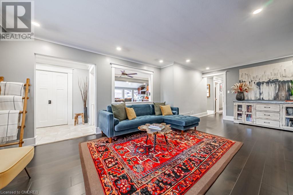 57 PENNINGTON Crescent