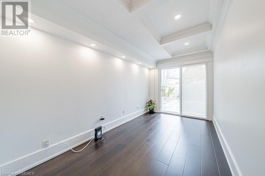 57 PENNINGTON Crescent