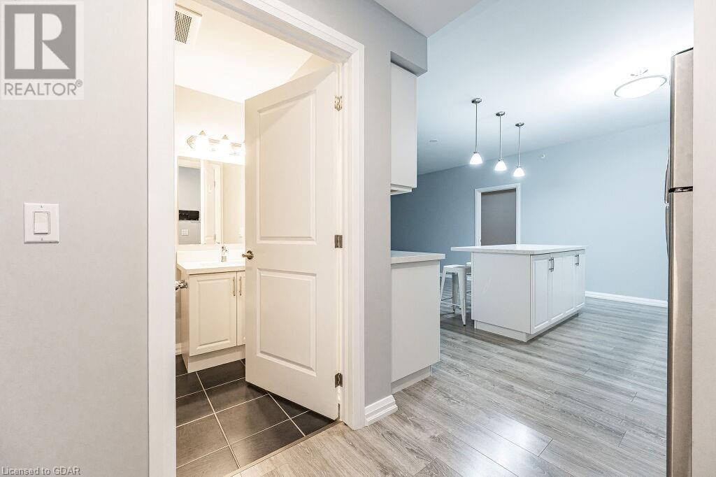 778 LAURELWOOD Drive Unit# 104