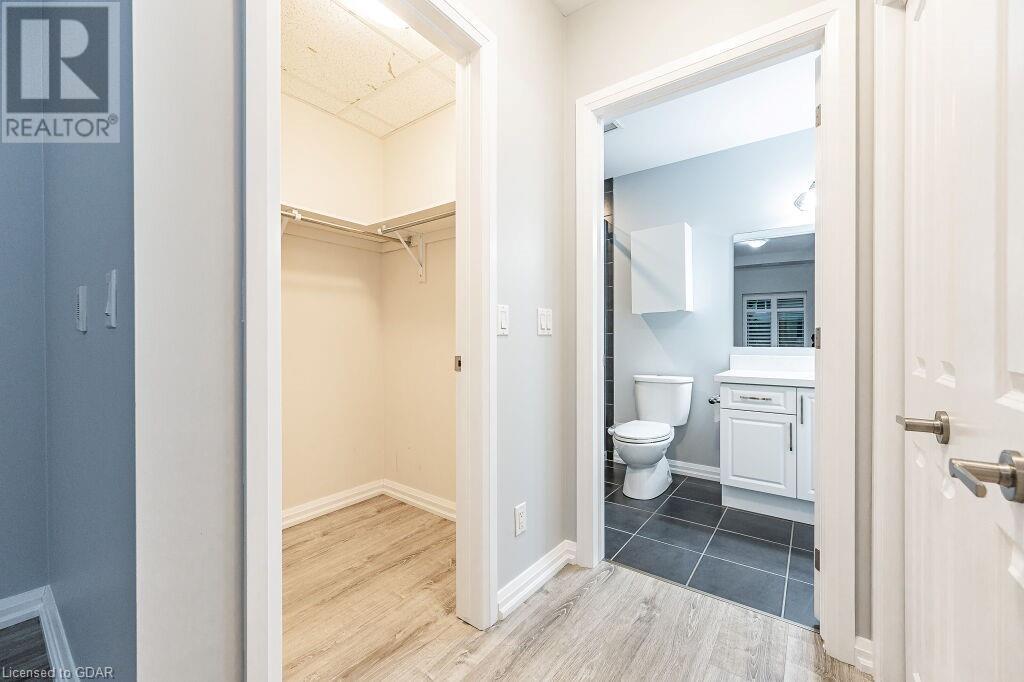 778 LAURELWOOD Drive Unit# 104