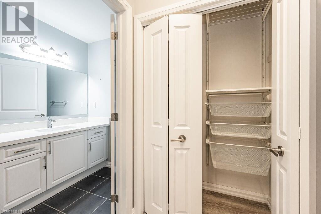 778 LAURELWOOD Drive Unit# 104