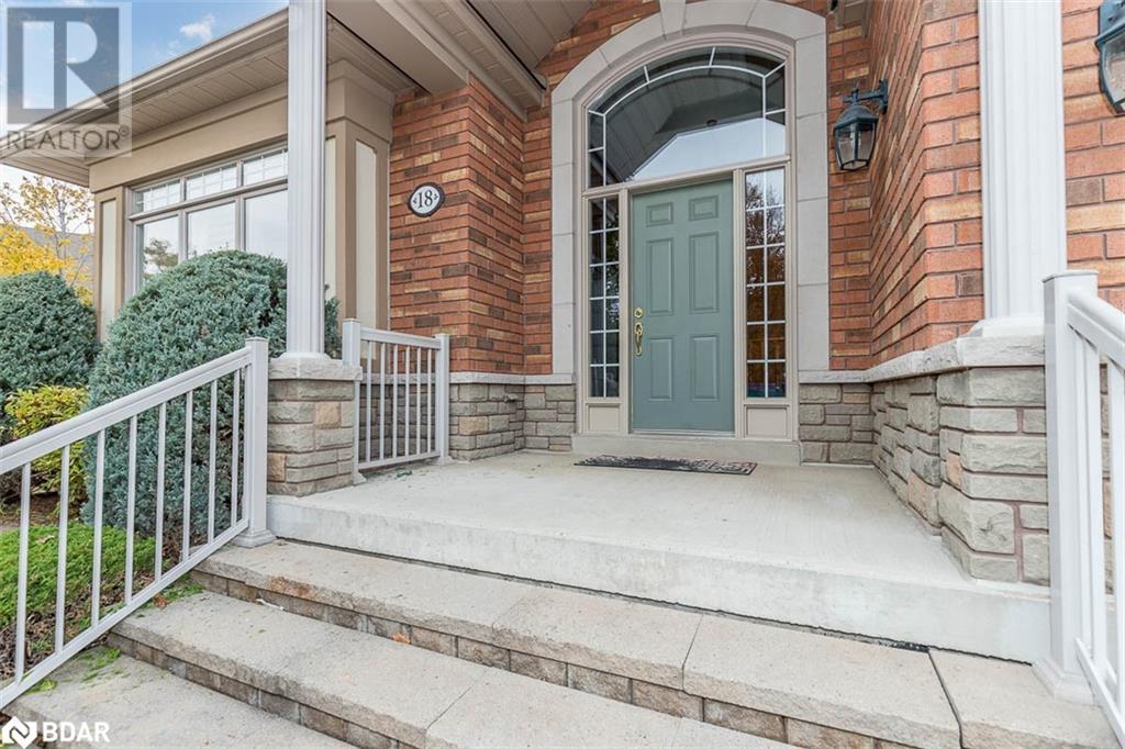 18 VIA VISTANA Road