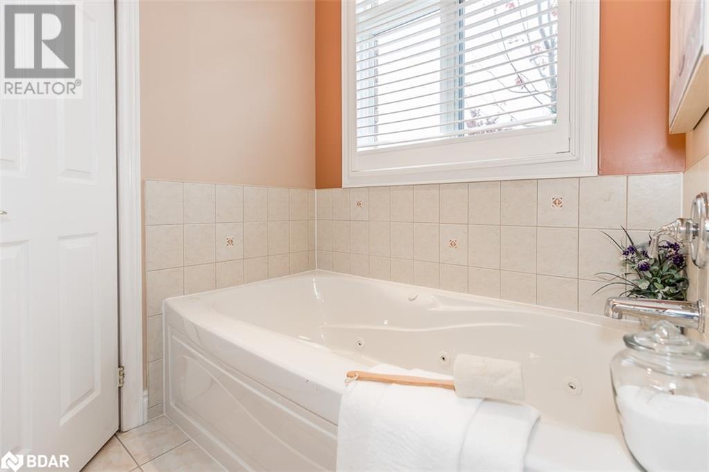18 VIA VISTANA Road