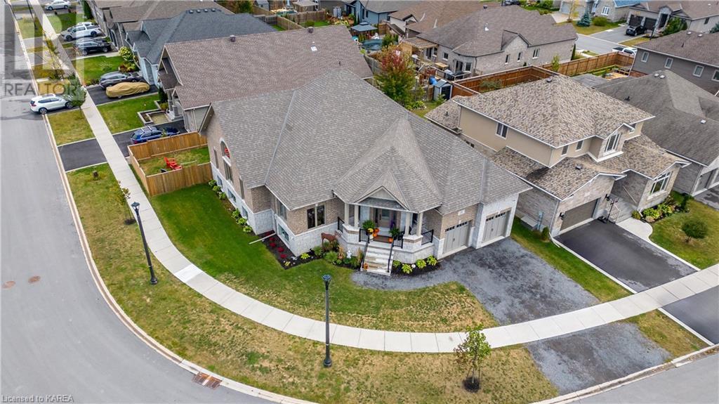 876 ROSHAN Drive