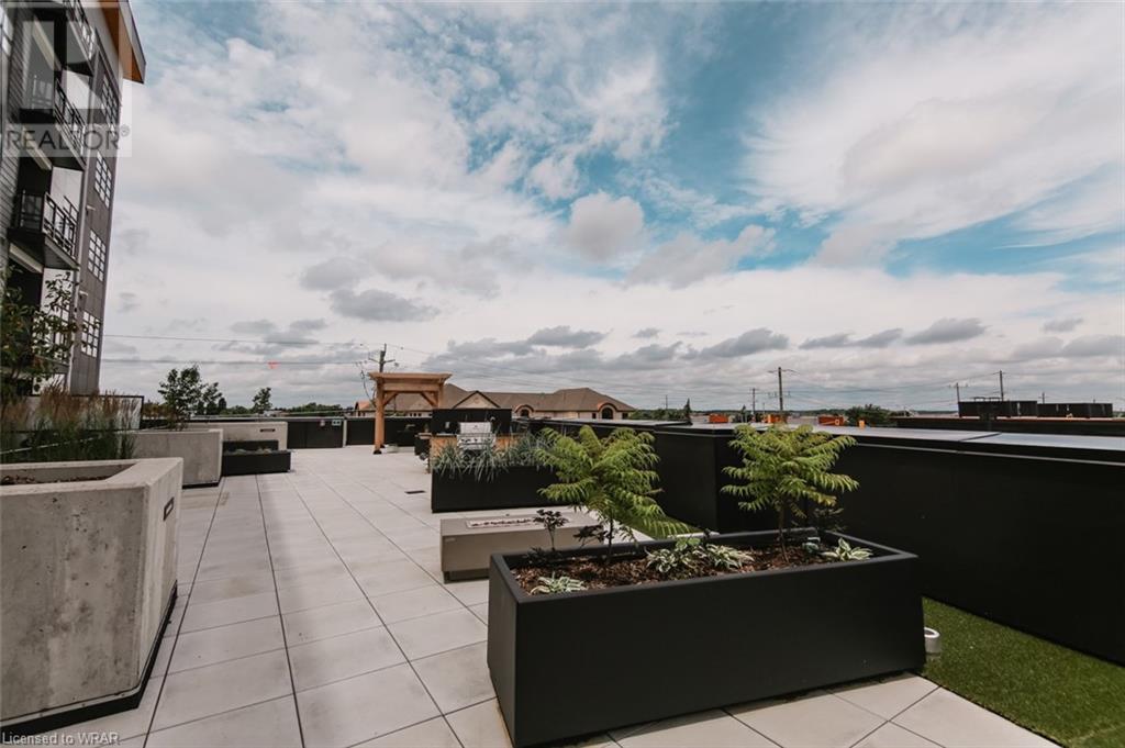 243 NORTHFIELD Drive E Unit# 401