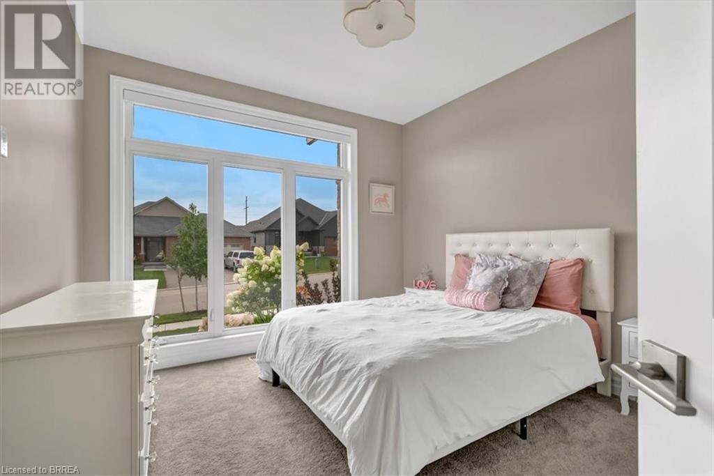16 PARKHILL Lane