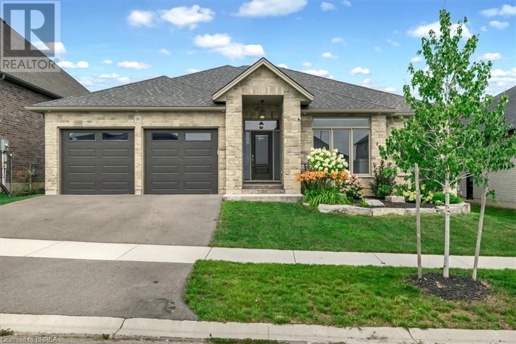 16 PARKHILL Lane