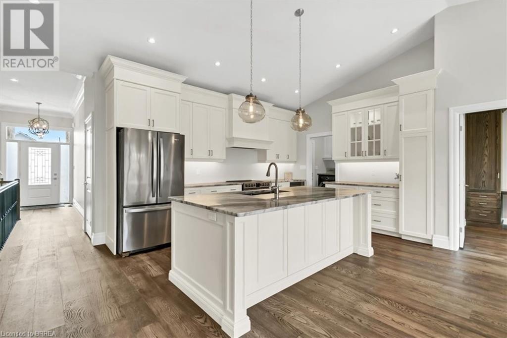 16 PARKHILL Lane