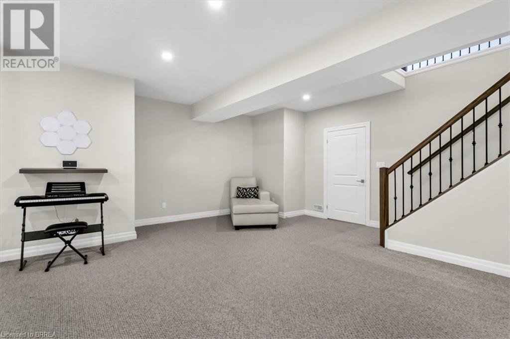 16 PARKHILL Lane