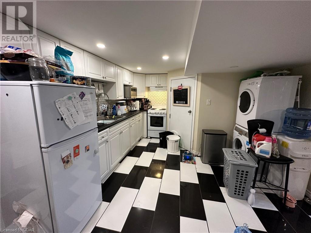 196 SILVERCREEK Parkway S