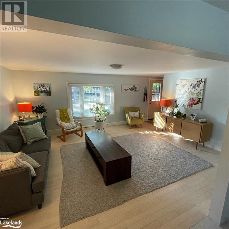 47 ELMA Street S