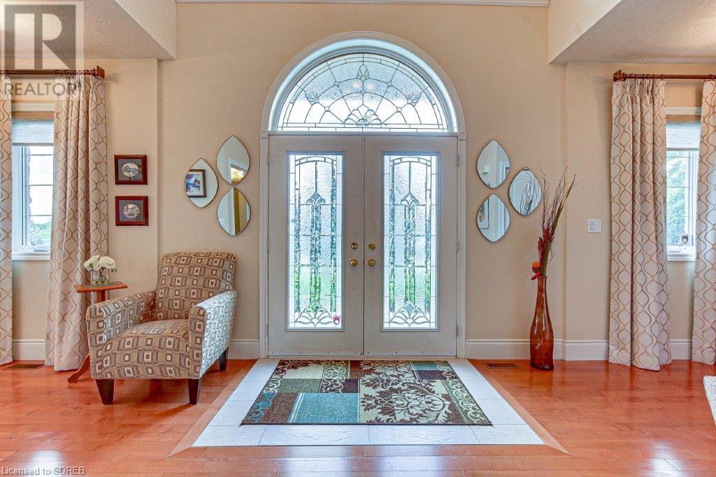 21 CLOVERLEA Crescent