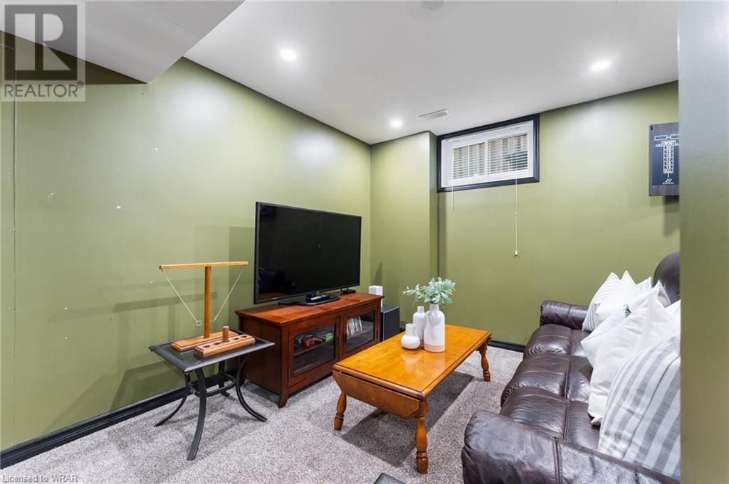 27 OAK Avenue Unit# A
