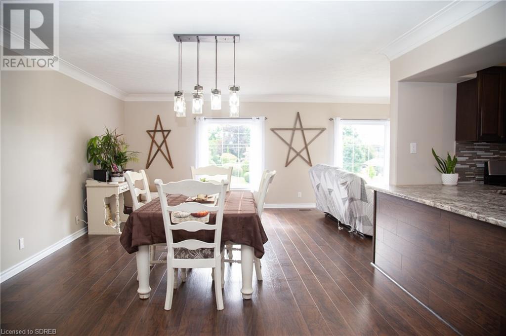 5 SIMCOE Boulevard