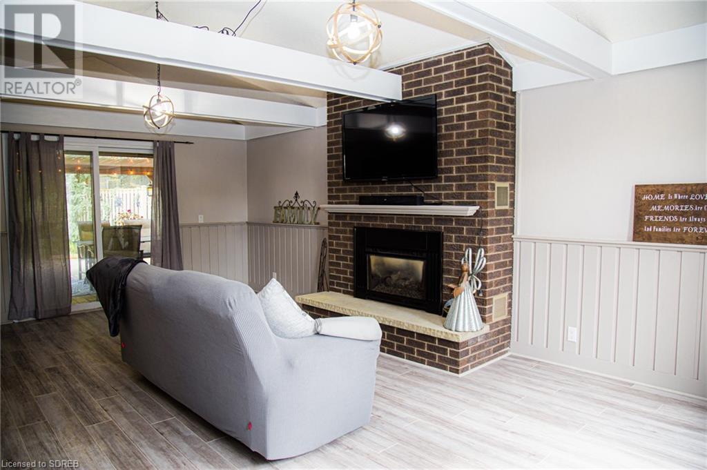 5 SIMCOE Boulevard