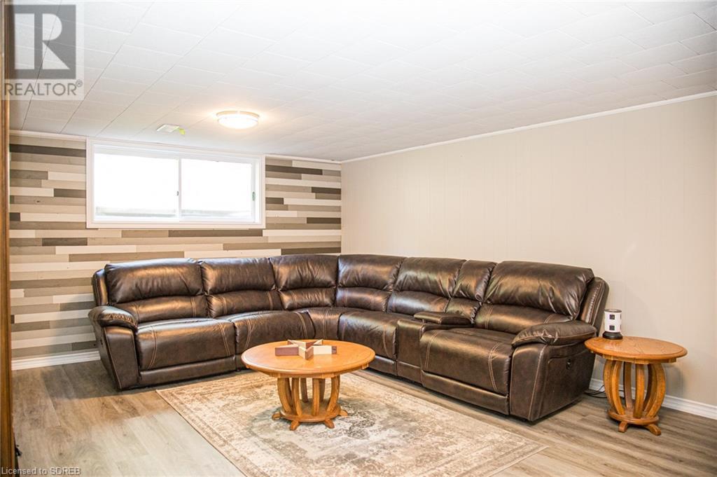5 SIMCOE Boulevard