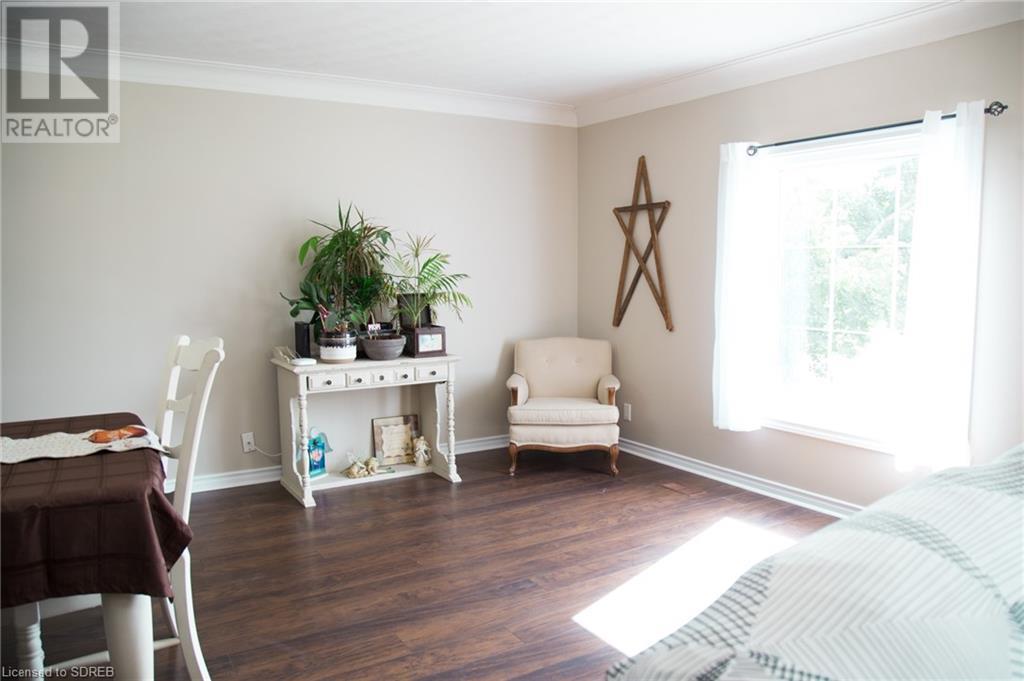 5 SIMCOE Boulevard