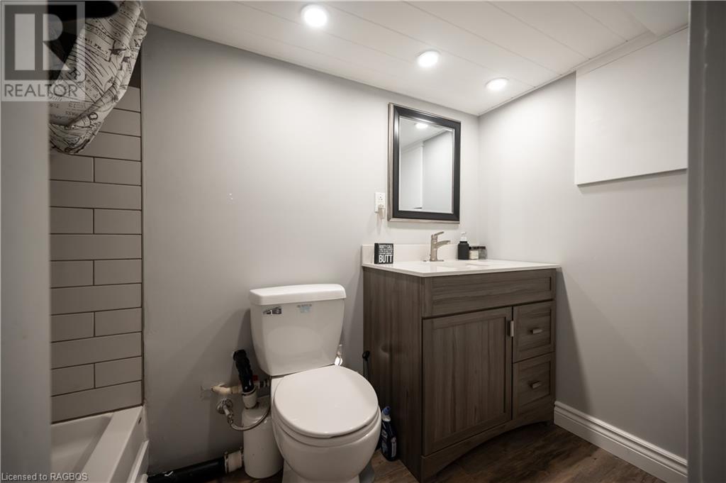 600 26TH Street W
