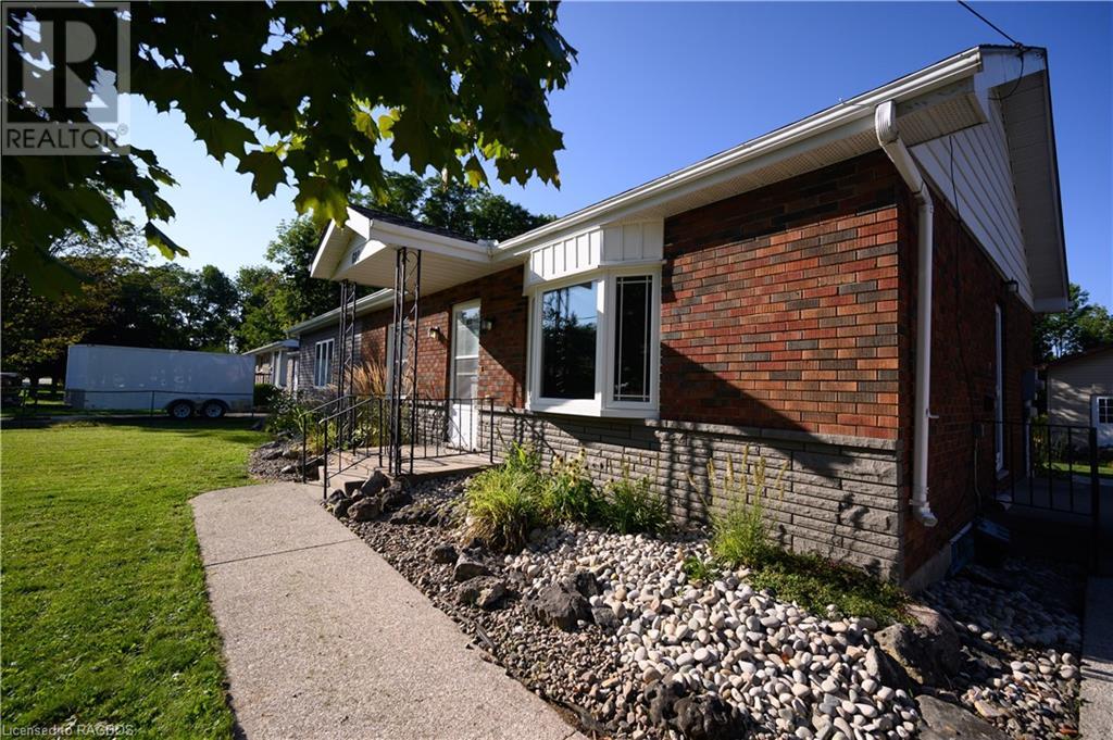 600 26TH Street W