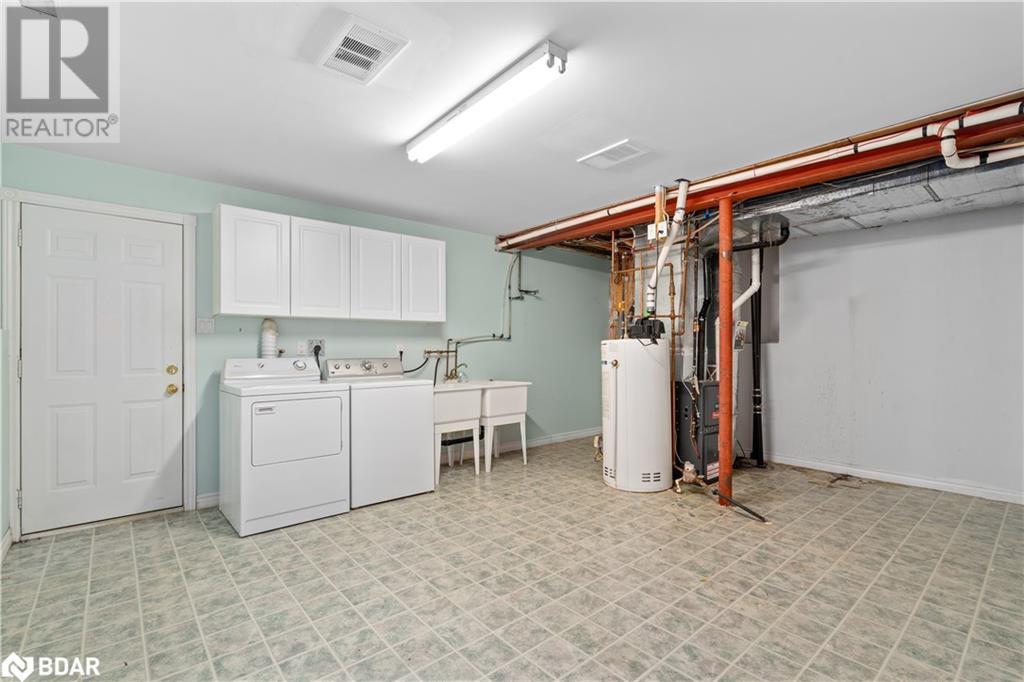 3 ANDREW Court