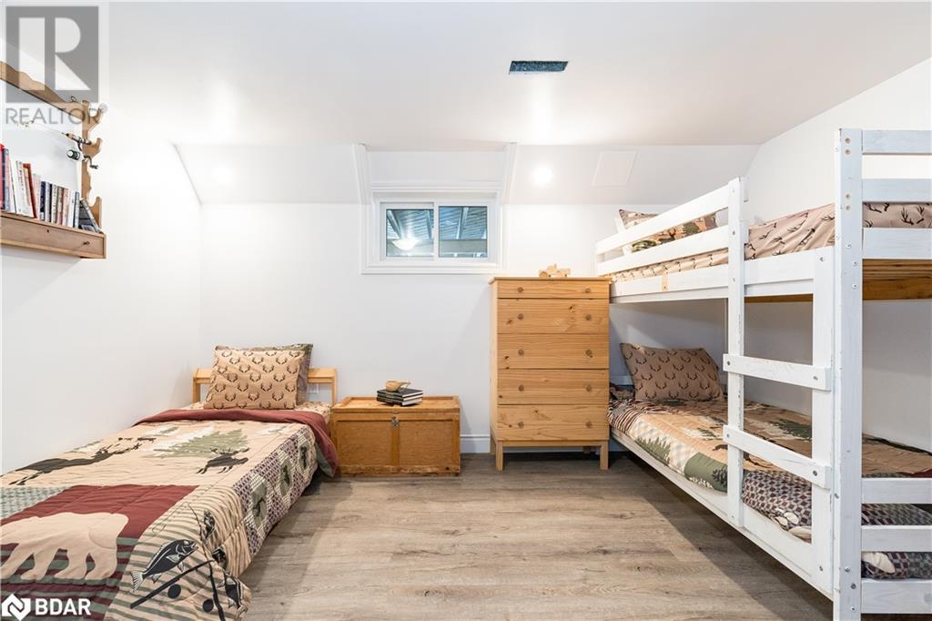 4120 SUNNIDALE CONCESSION 9