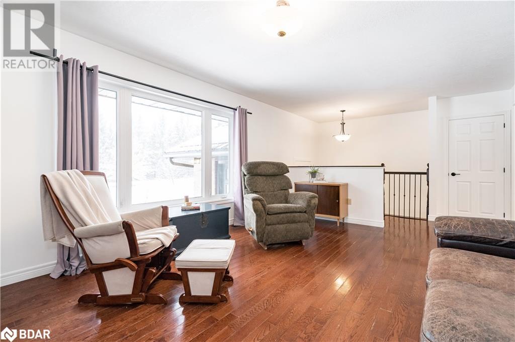 4120 SUNNIDALE CONCESSION 9