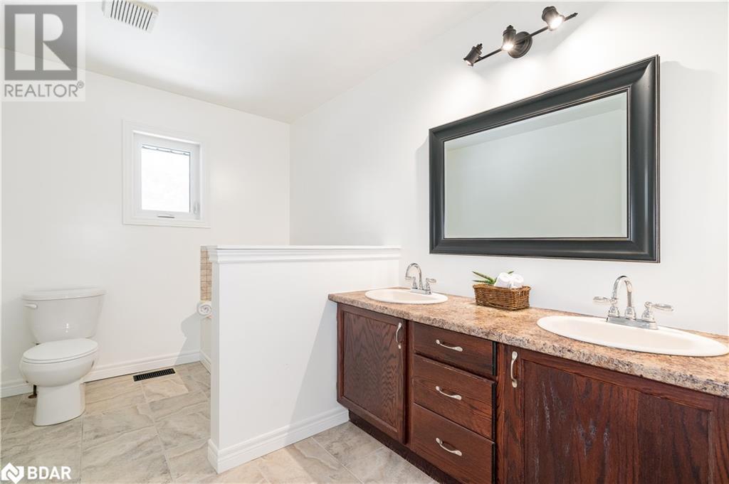 4120 SUNNIDALE CONCESSION 9